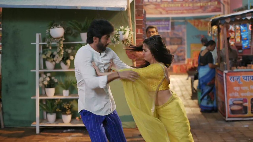 Doree walking away from Maan, who looks heartbroken