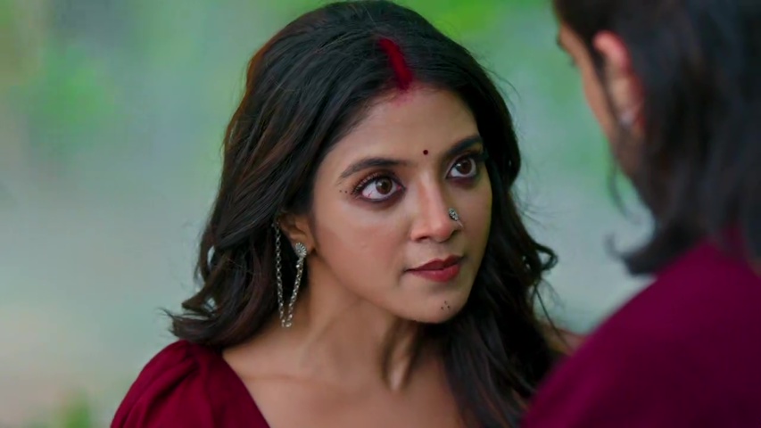 Gauri facing Davansh with determination in her eyes