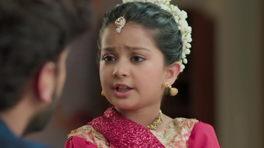 Maira arguing with Armaan about going to Udaipur