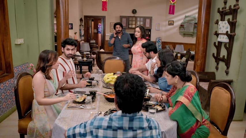 Sayali prepares the dosa