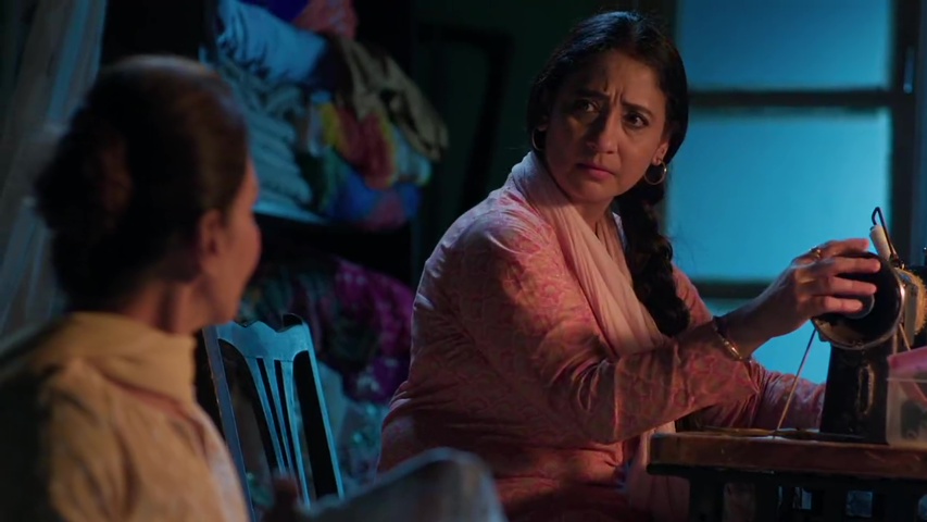 Vidya and Kaveri discussing Anshuman